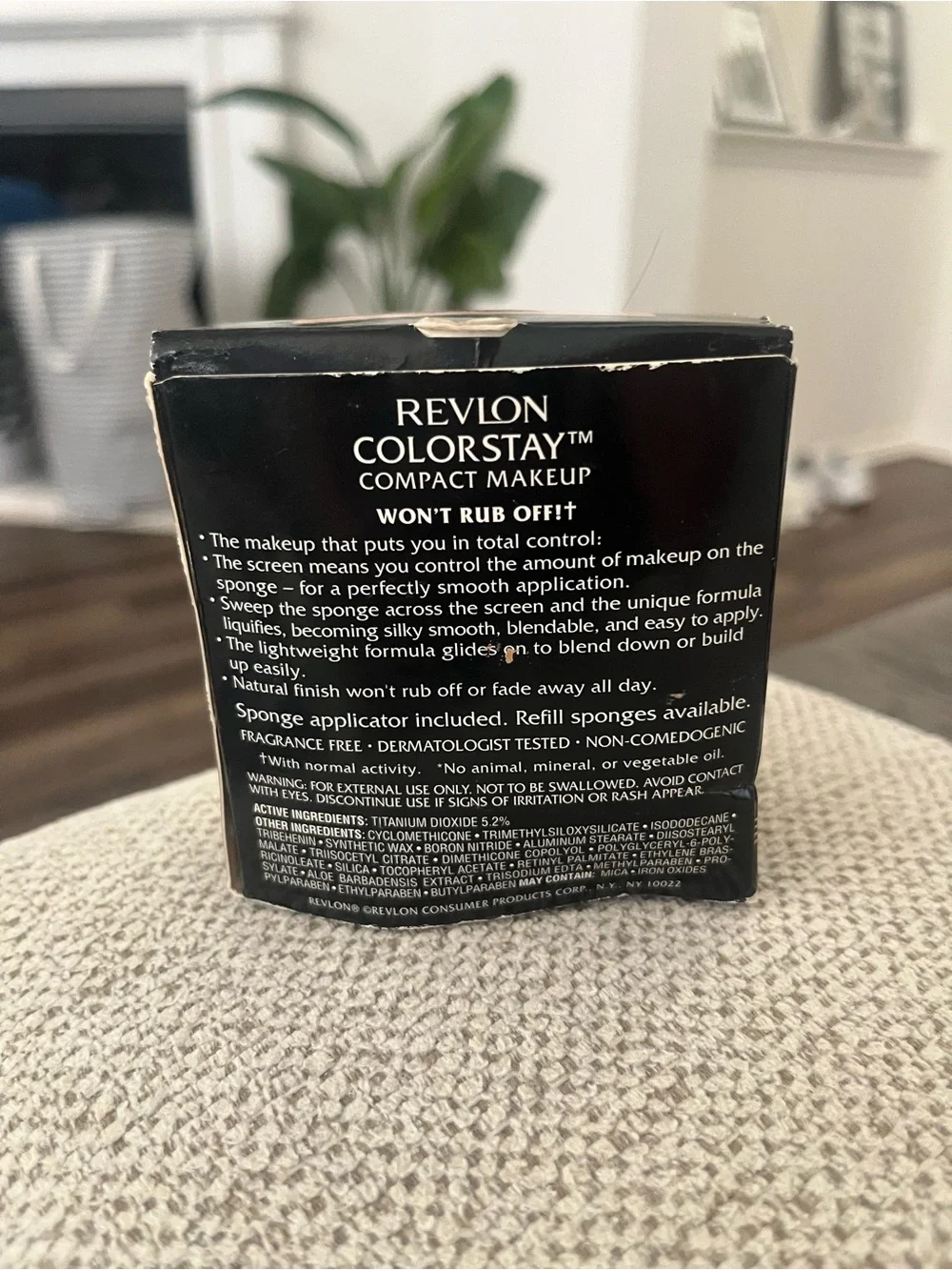Revlon Colorstay Compact Makeup Oil Free SPF 25 NATURAL BEIGE  0.55 oz NIB